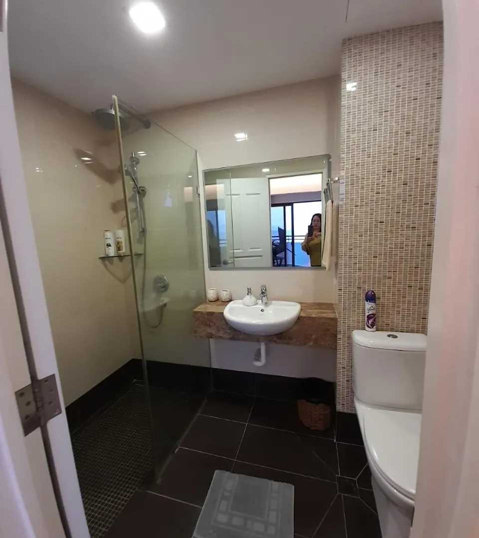 Susie'S Resort Seaview Suites At Sri Sayang 바투 페링기 말레이시아